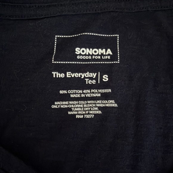 SONOMA the everyday tee size small - Picture 3 of 3